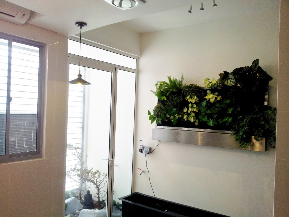 Vertical Garden in Hamsphire Place – Residence